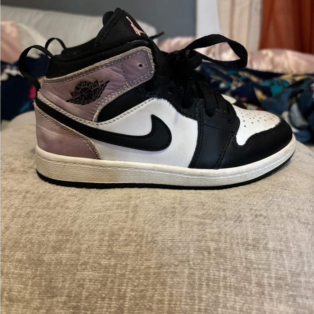 Nike Air Jordan’s girls size 1